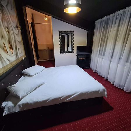 Karma Coffe&Room'S Bukarest Kültér fotó