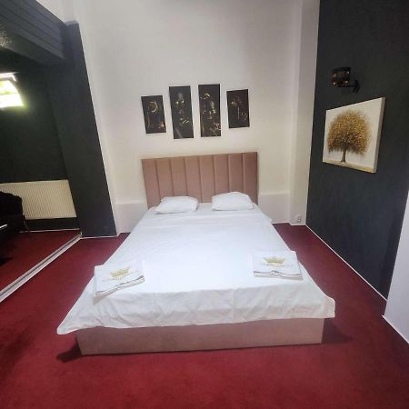 Karma Coffe&Room'S Bukarest Kültér fotó