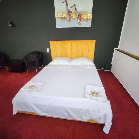 Karma Coffe&Room'S Bukarest Kültér fotó