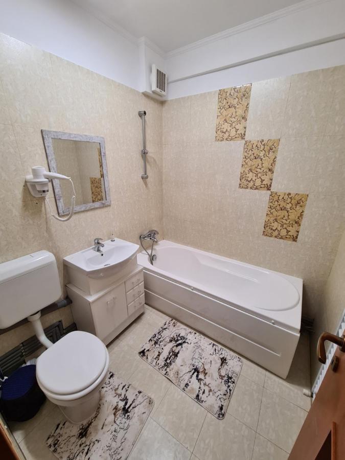 Karma Coffe&Room'S Bukarest Kültér fotó
