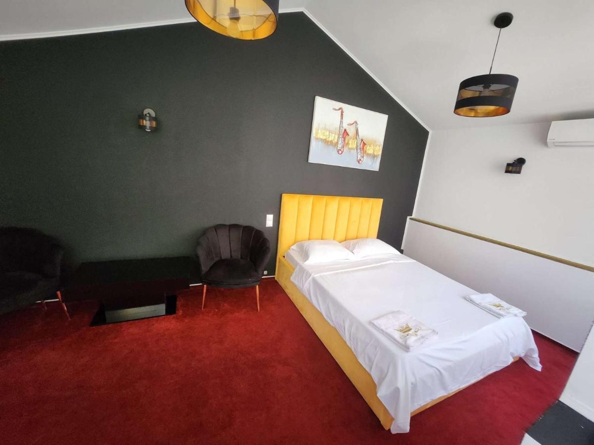 Karma Coffe&Room'S Bukarest Kültér fotó